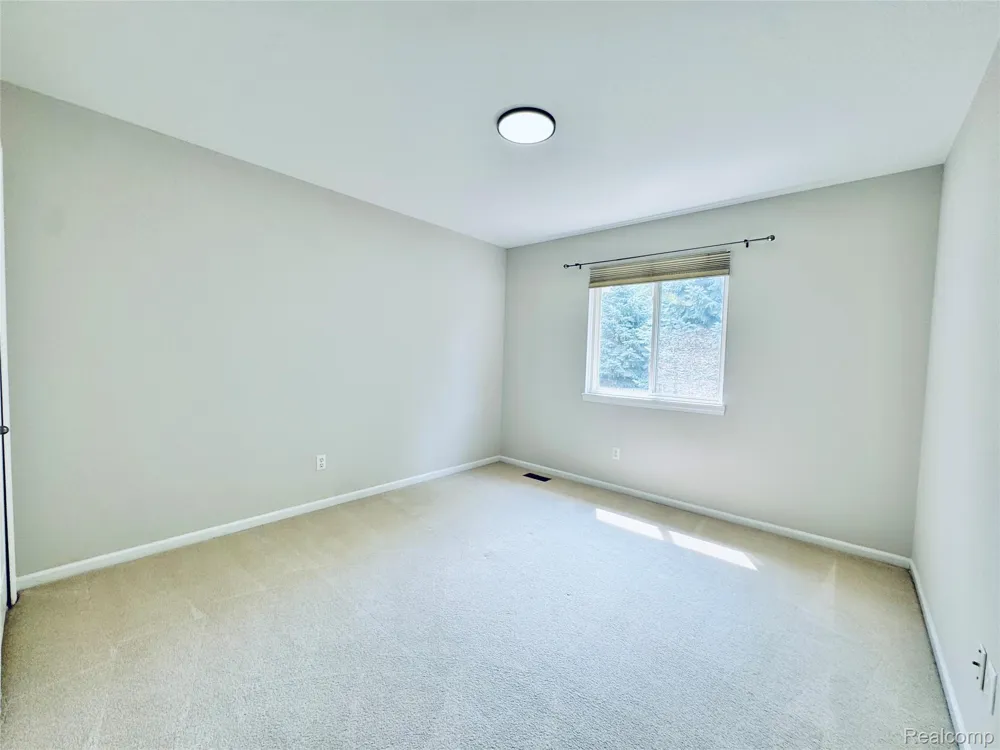 8055 SPRINGDALE DRIVE White Lake Charter Township, MI 48386