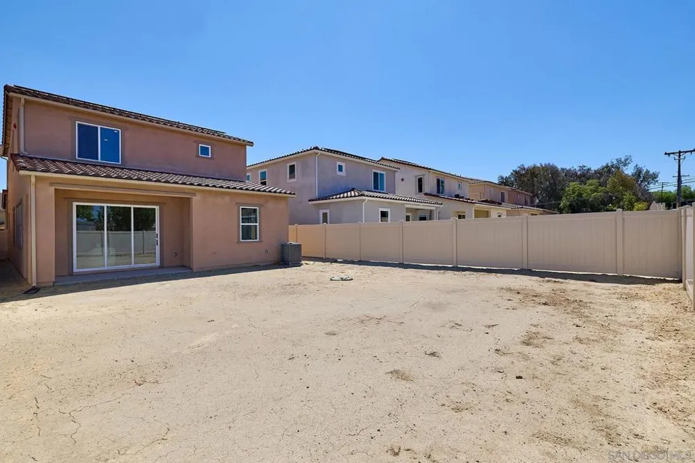 777 Michael Ct Vista, CA 92081