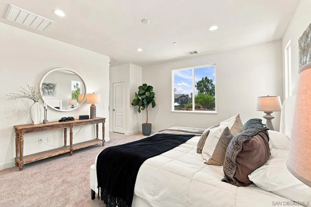 777 Michael Ct Vista, CA 92081