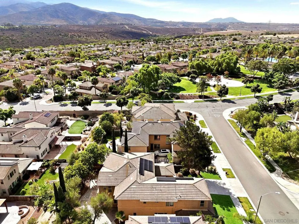 1587 Wishing Star Dr. Chula Vista, CA 91915