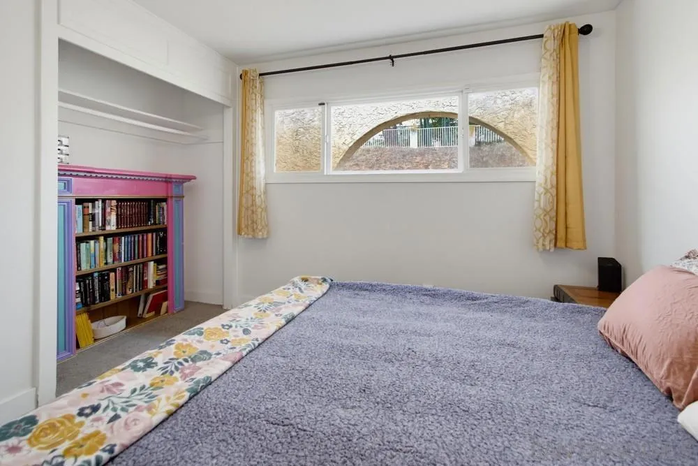 321 North El Cajon, CA 92021