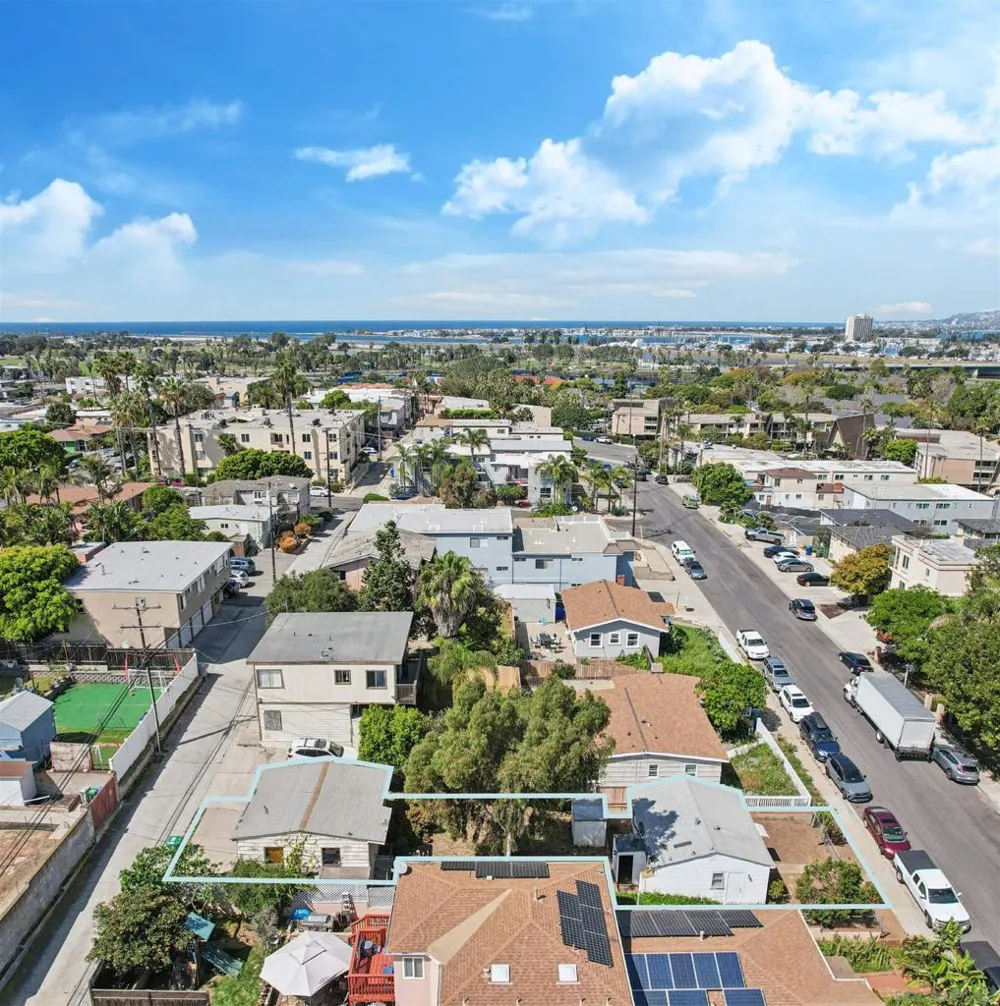 4359 Temecula St San Diego, CA 92107