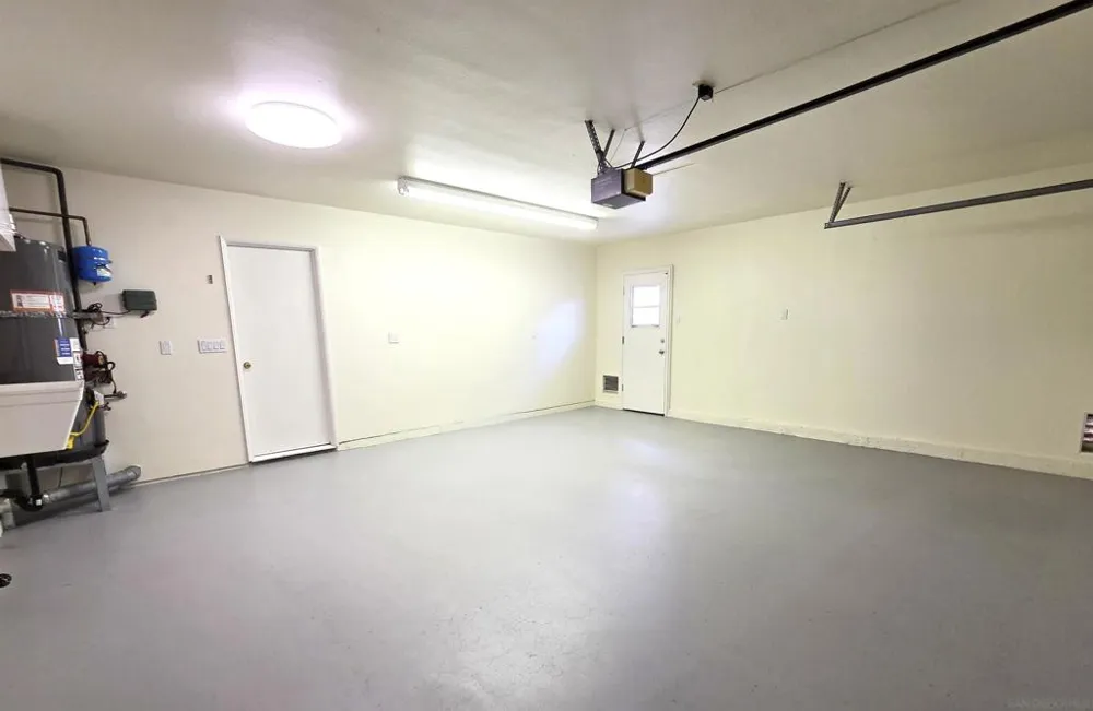 6264 Court San Diego, CA 92120