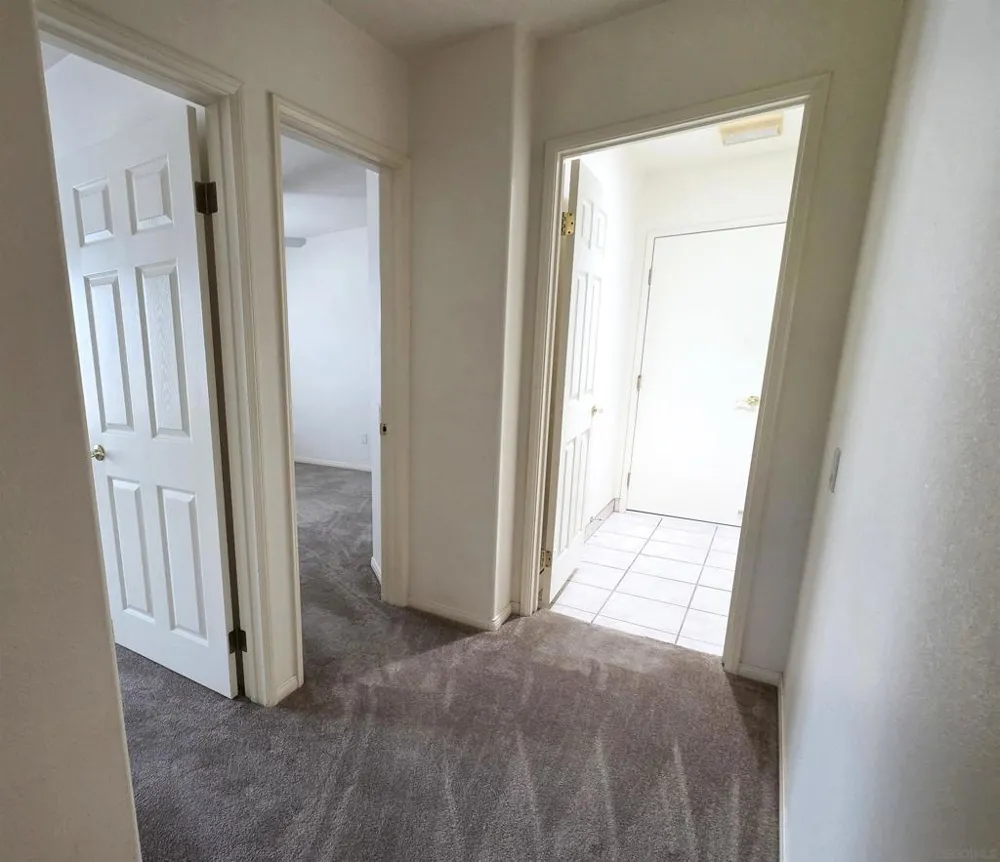 6264 Court San Diego, CA 92120