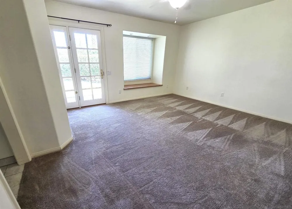 6264 Court San Diego, CA 92120