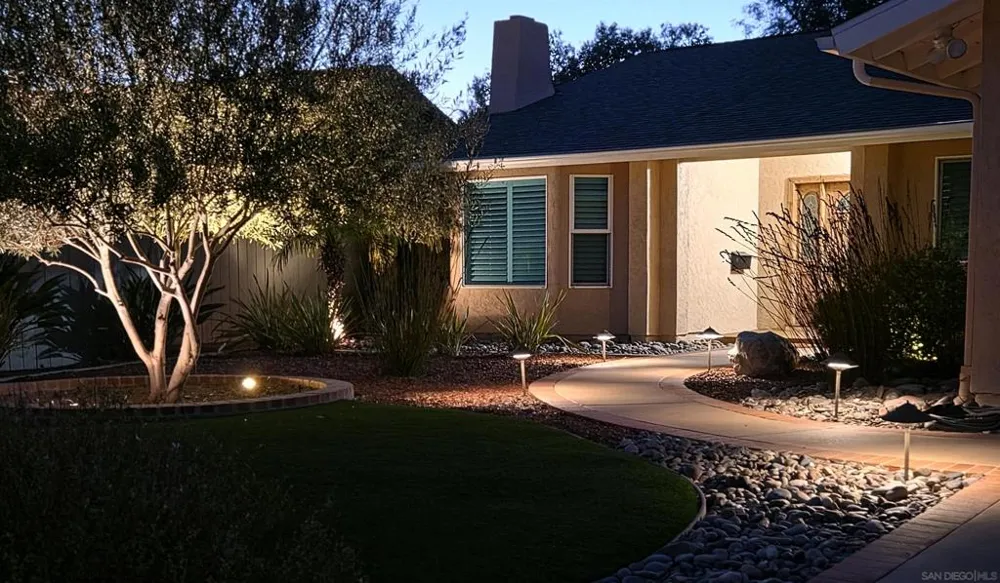 6264 Court San Diego, CA 92120