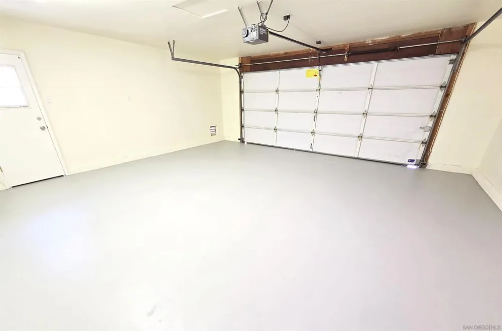 6264 Court San Diego, CA 92120