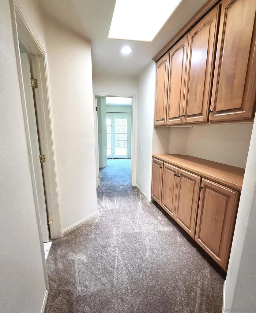 6264 Court San Diego, CA 92120