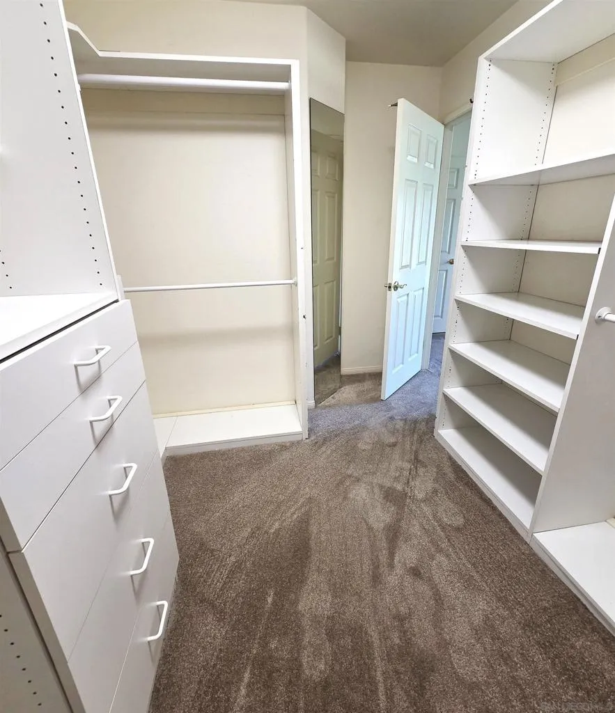 6264 Court San Diego, CA 92120