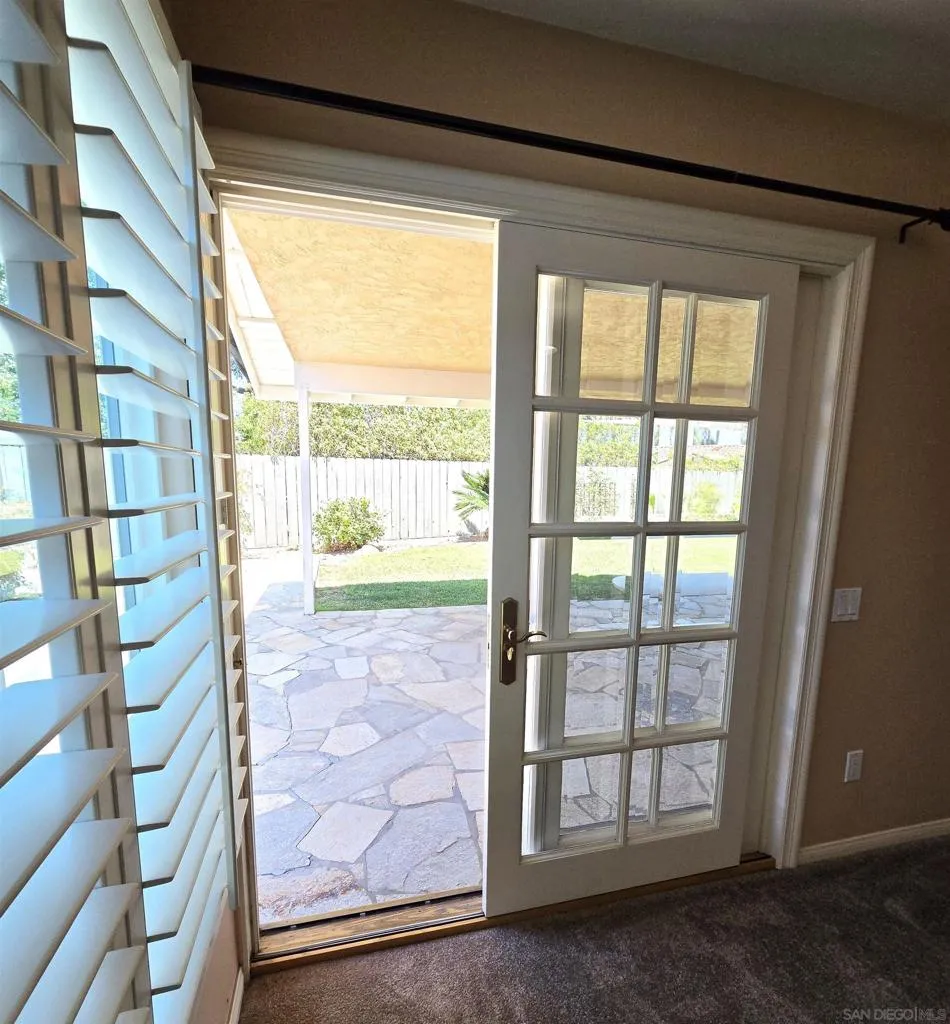 6264 Court San Diego, CA 92120