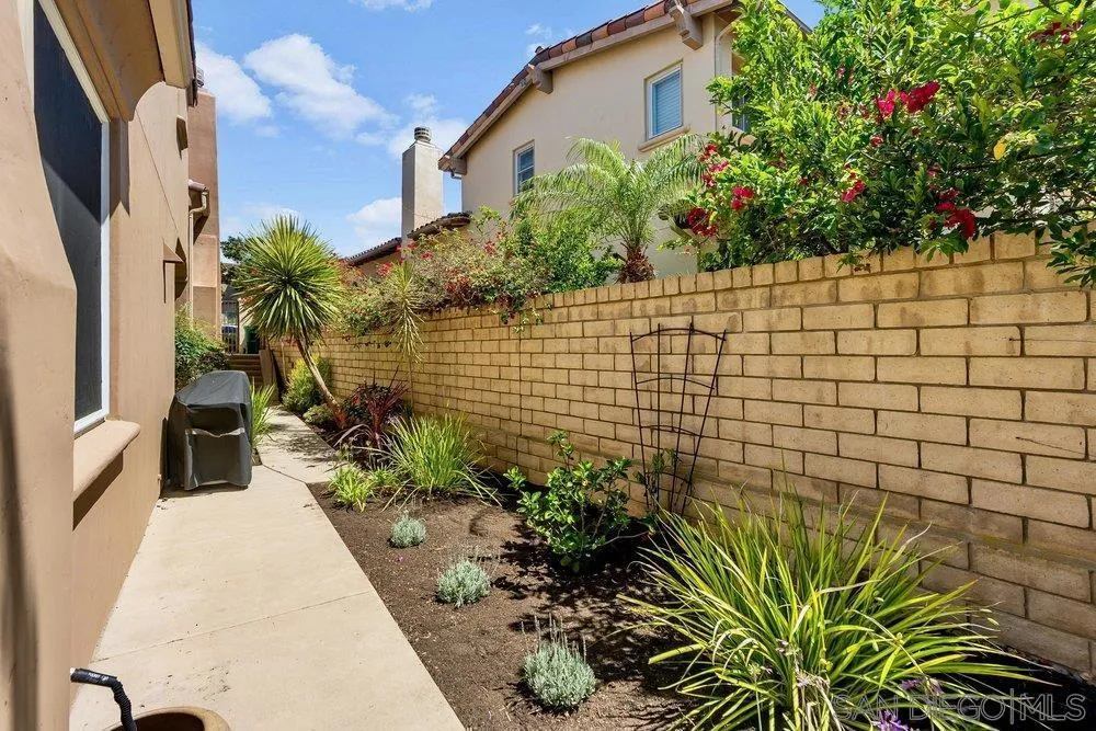 1317 Caminito Floreo La Jolla, CA 92037