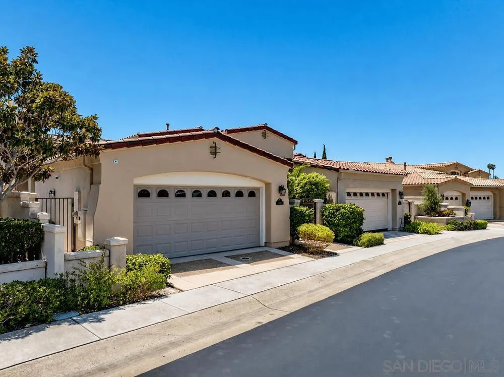 1317 Caminito Floreo La Jolla, CA 92037