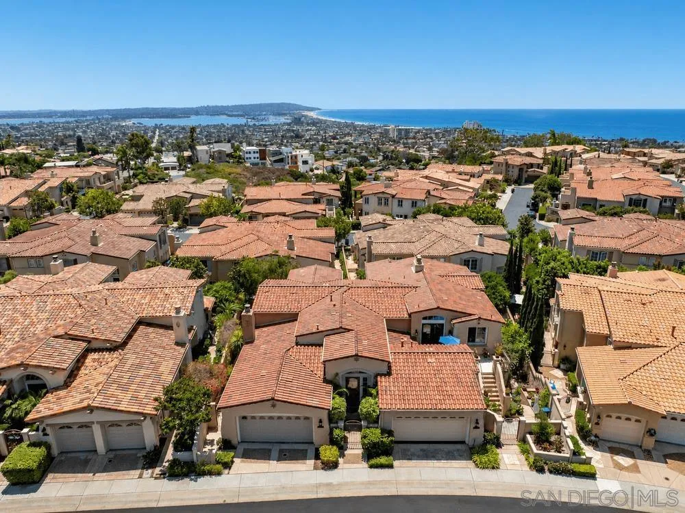 1317 Caminito Floreo La Jolla, CA 92037
