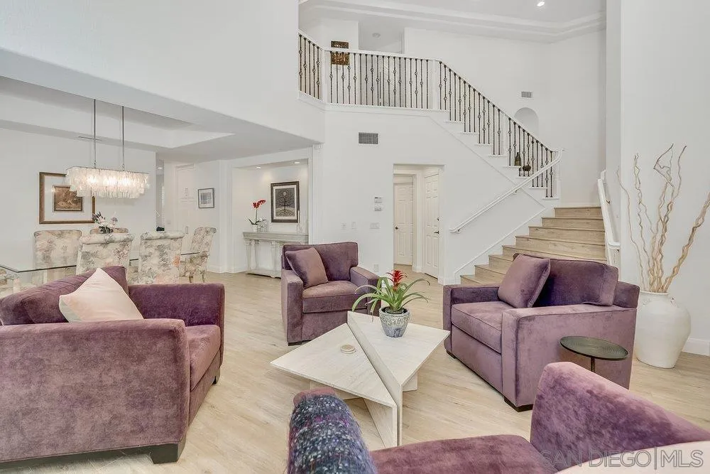 1317 Caminito Floreo La Jolla, CA 92037