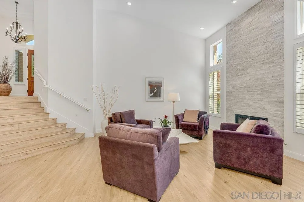 1317 Caminito Floreo La Jolla, CA 92037