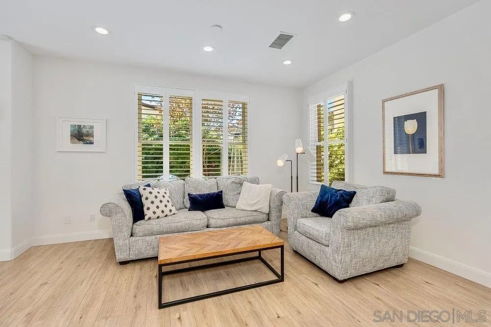 1317 Caminito Floreo La Jolla, CA 92037