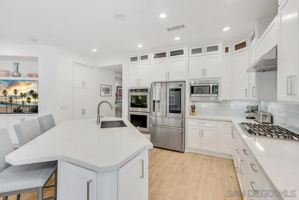 1317 Caminito Floreo La Jolla, CA 92037
