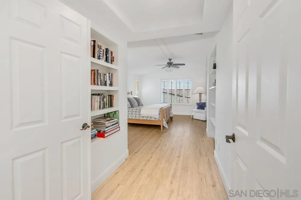 1317 Caminito Floreo La Jolla, CA 92037