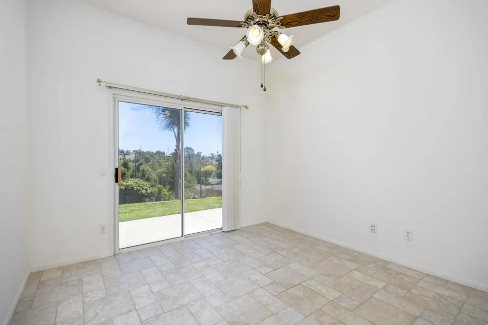 1221 Palomares Ct. Fallbrook, CA 92028