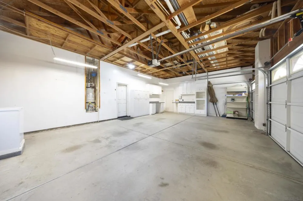 1221 Palomares Ct. Fallbrook, CA 92028