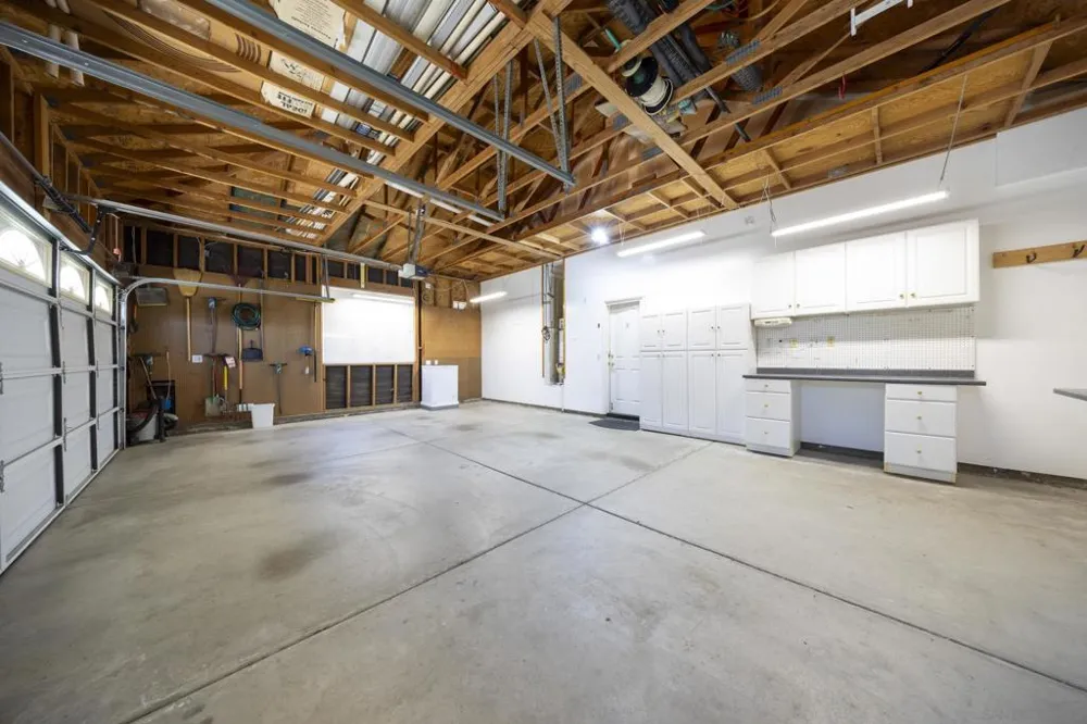 1221 Palomares Ct. Fallbrook, CA 92028