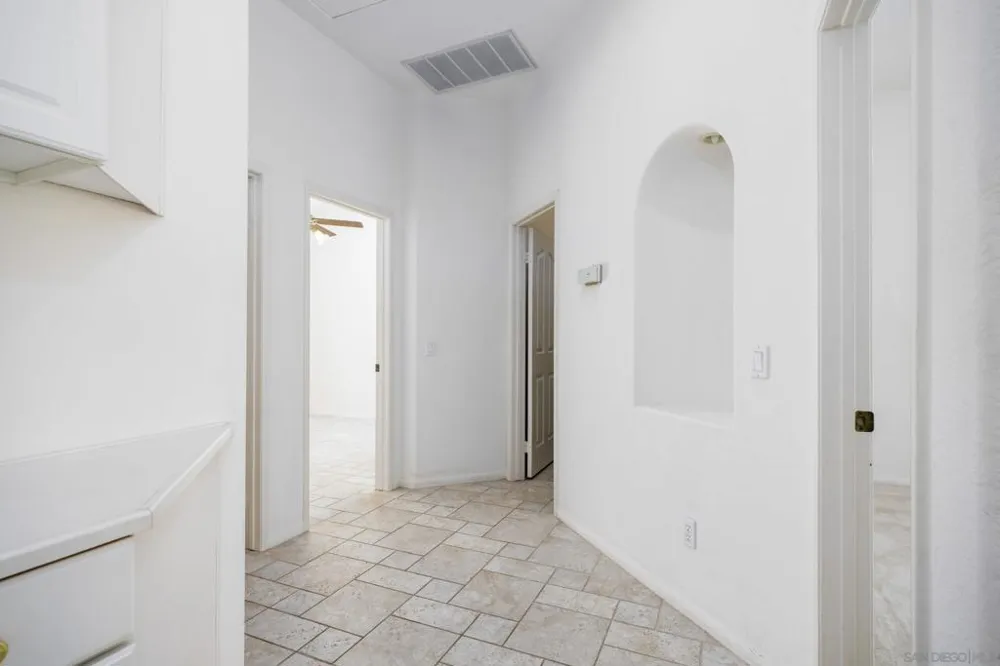 1221 Palomares Ct. Fallbrook, CA 92028