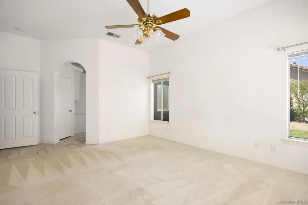 1221 Palomares Ct. Fallbrook, CA 92028