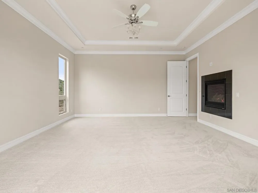 10616 Via Tiglio Lakeside, CA 92040