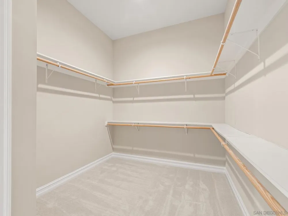 10616 Via Tiglio Lakeside, CA 92040
