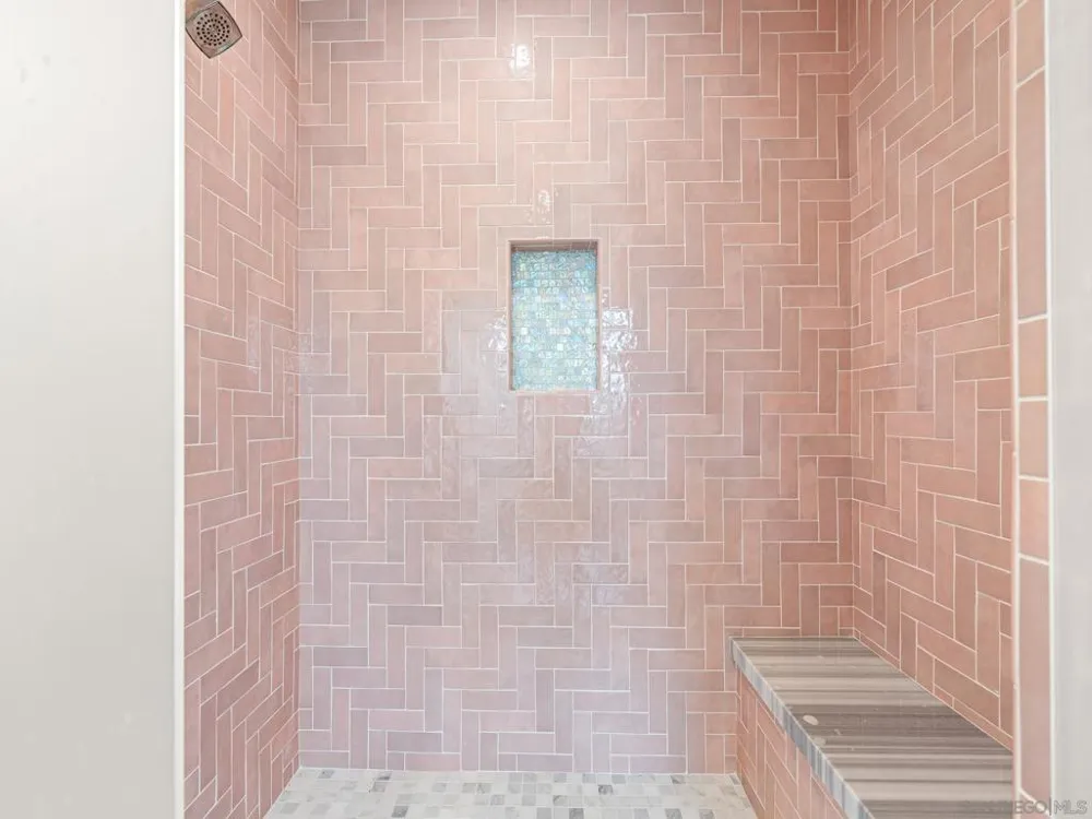 10616 Via Tiglio Lakeside, CA 92040
