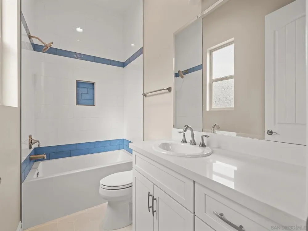 10616 Via Tiglio Lakeside, CA 92040