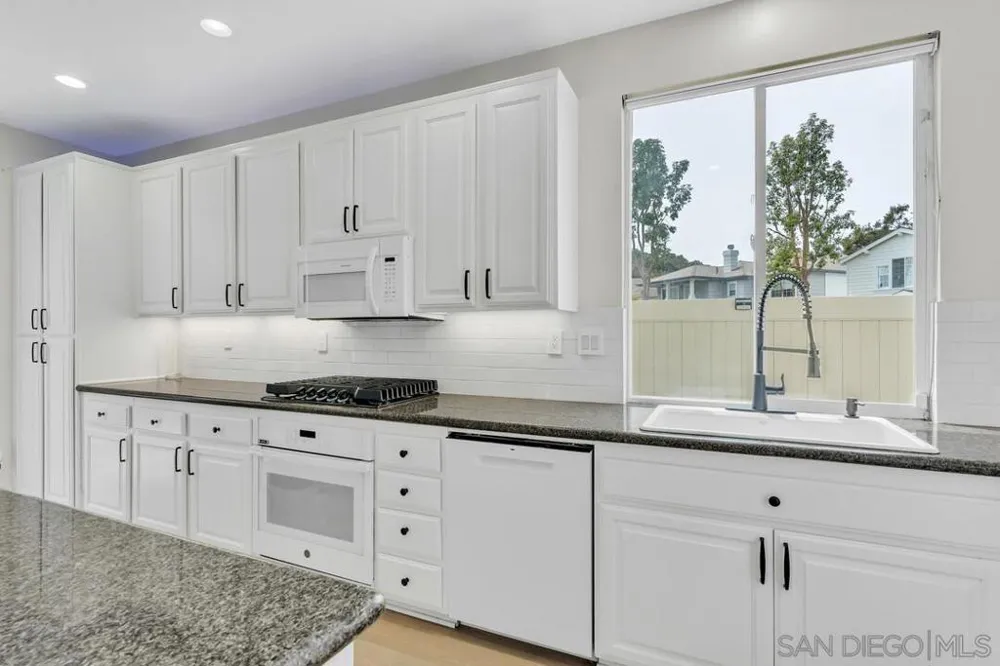 2950 W Canyon Ave San Diego, CA 92123