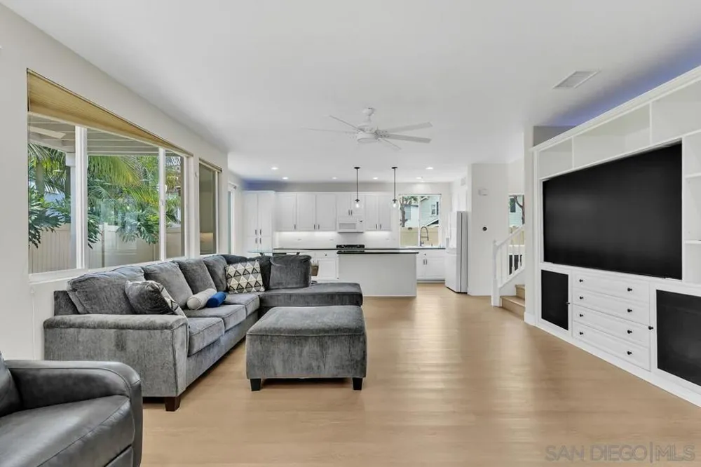 2950 W Canyon Ave San Diego, CA 92123