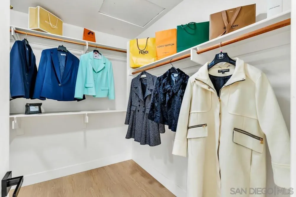 2950 W Canyon Ave San Diego, CA 92123