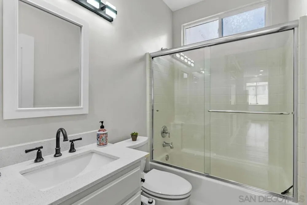 2950 W Canyon Ave San Diego, CA 92123
