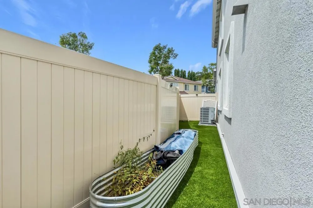 2950 W Canyon Ave San Diego, CA 92123