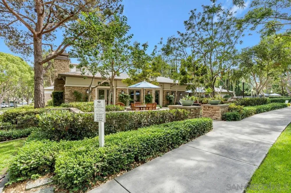 2950 W Canyon Ave San Diego, CA 92123