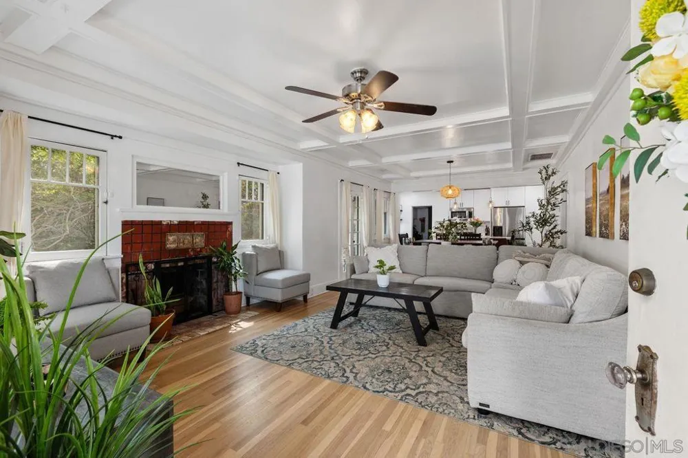 129 E 6Th Escondido, CA 92025