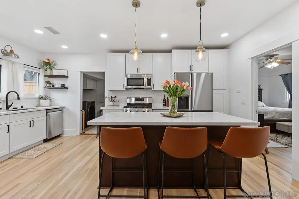 129 E 6Th Escondido, CA 92025