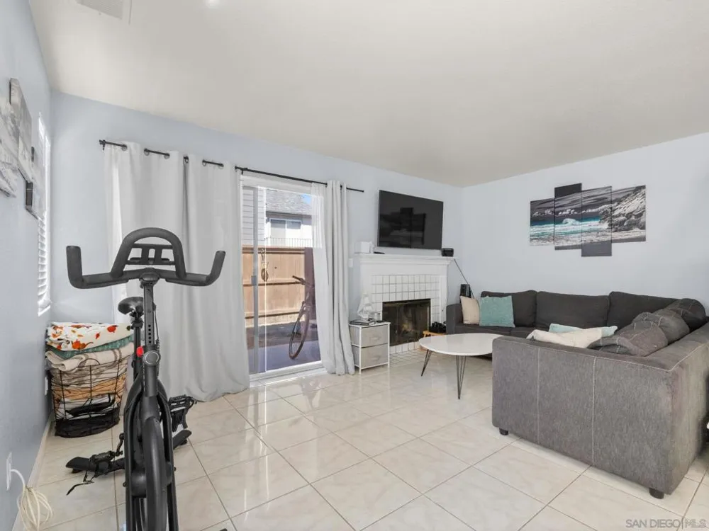 8946 Arlingdale Way Spring Valley, CA 91977