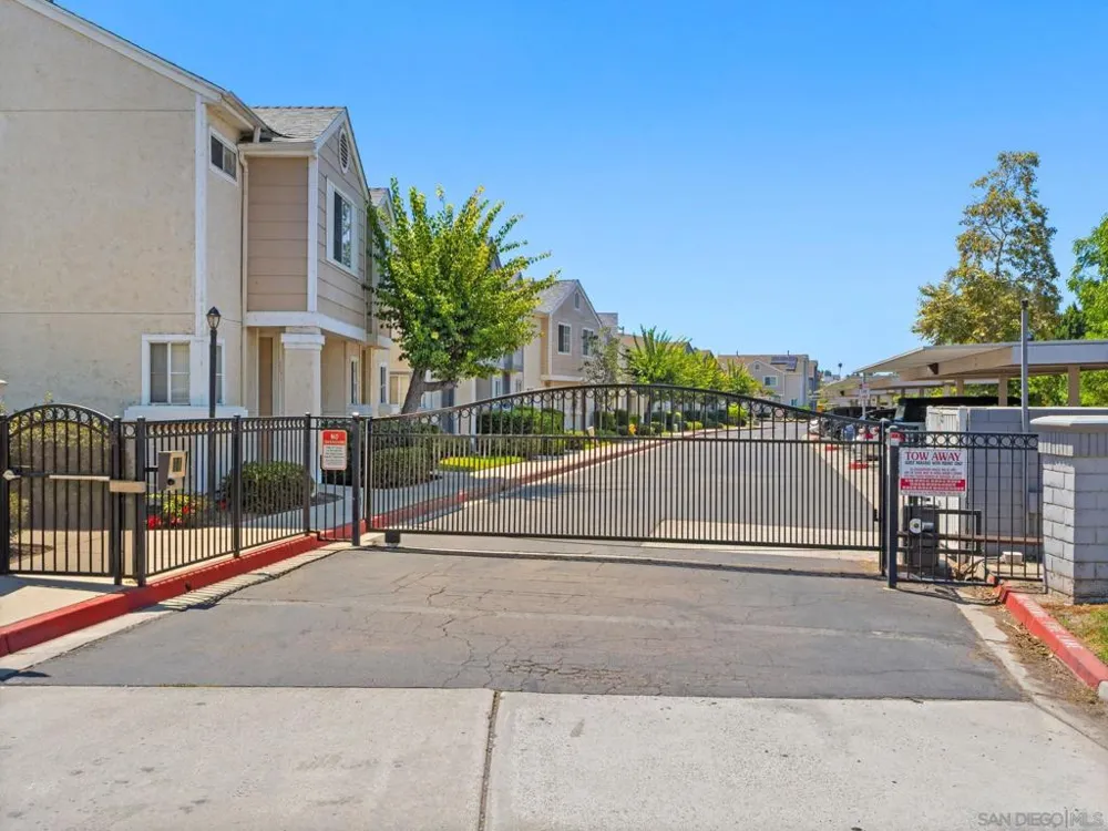 8946 Arlingdale Way Spring Valley, CA 91977