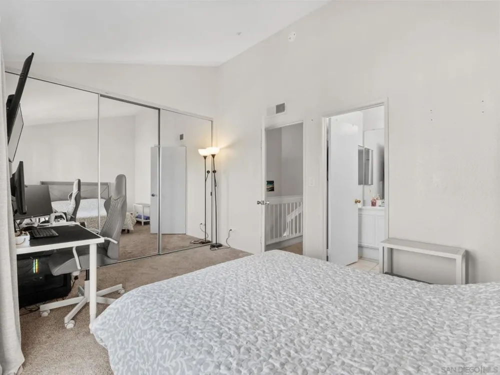 8946 Arlingdale Way Spring Valley, CA 91977