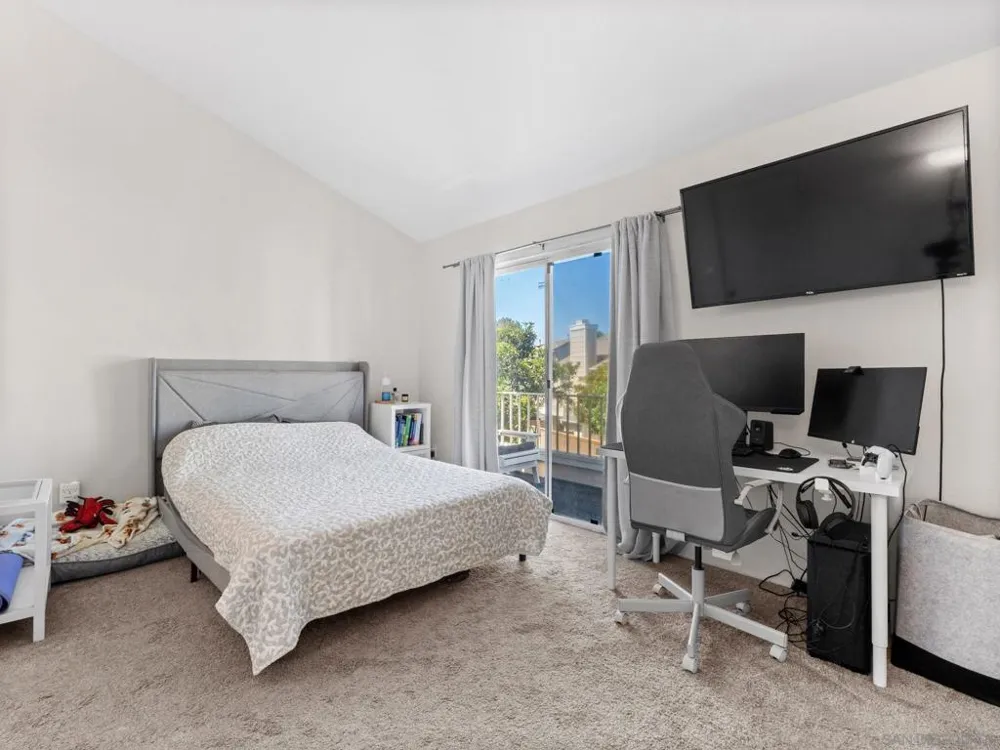 8946 Arlingdale Way Spring Valley, CA 91977