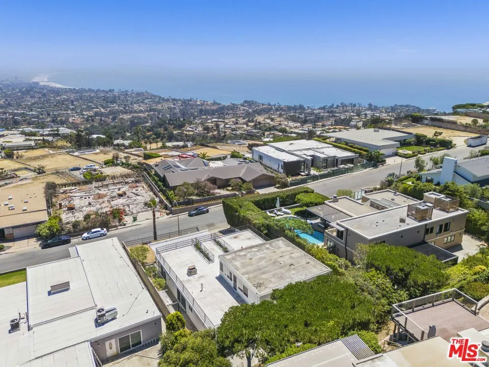 16647 Charmel Lane Pacific Palisades, CA 90272