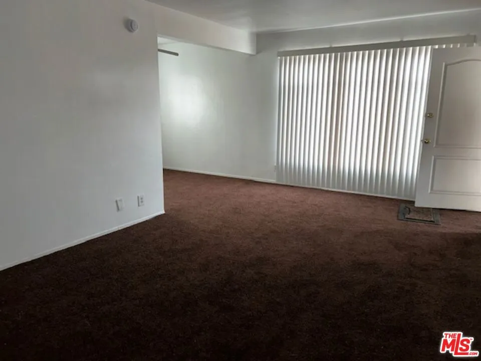 10702 Crenshaw Boulevard #5 Inglewood, CA 90303