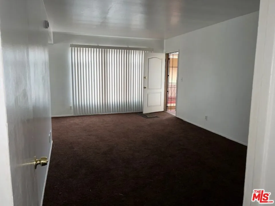 10702 Crenshaw Boulevard #5 Inglewood, CA 90303
