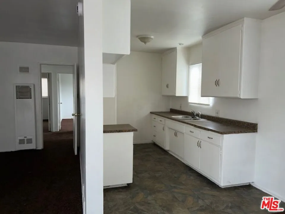 10702 Crenshaw Boulevard #5 Inglewood, CA 90303