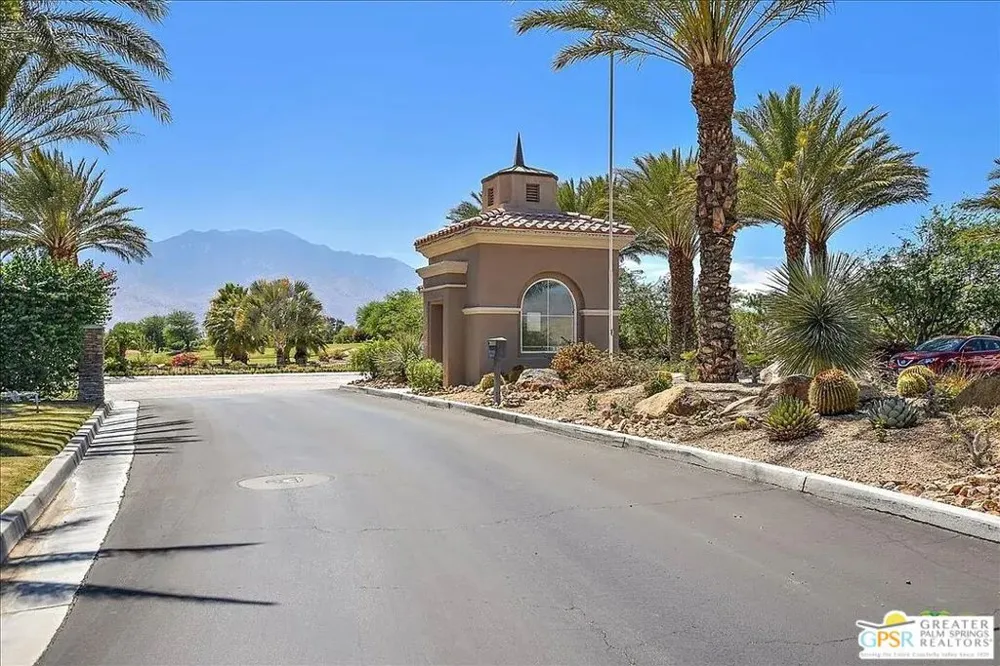 46 Vista Encantada Rancho Mirage, CA 92270