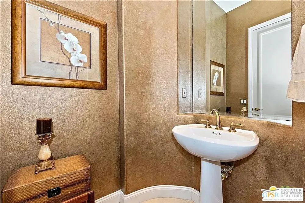46 Vista Encantada Rancho Mirage, CA 92270