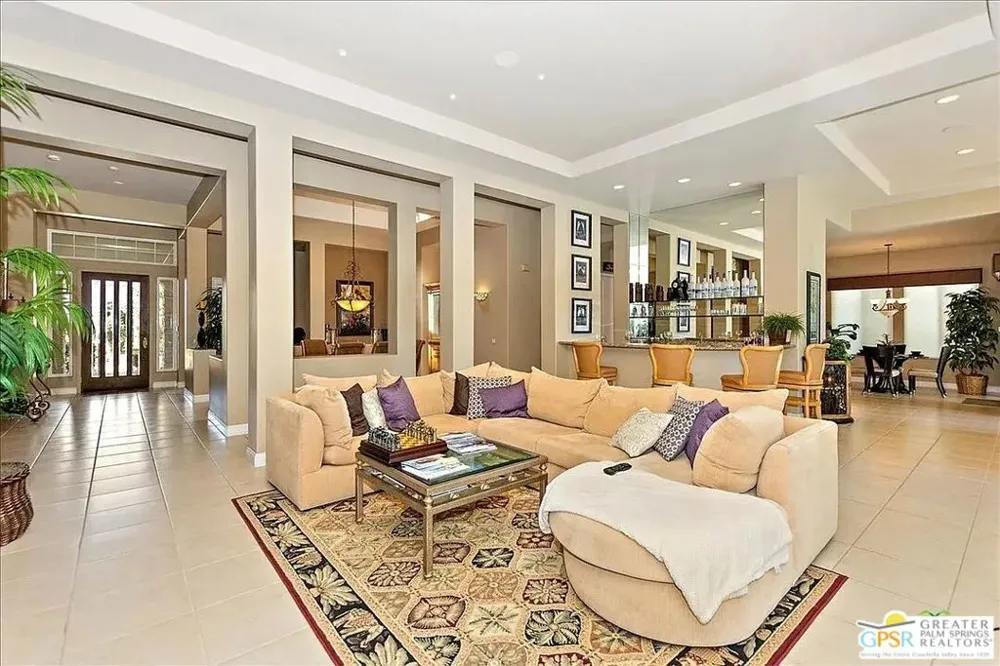 46 Vista Encantada Rancho Mirage, CA 92270